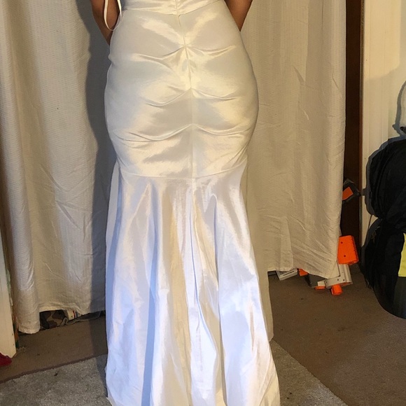 David’s bridal Ivory wedding dress size 3 NWT - Picture 6 of 16